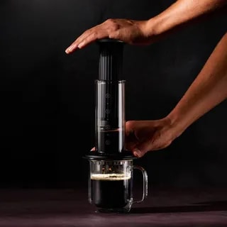 AeroPress Premium - Zaparzacz Do Kawy Szklany Czarny