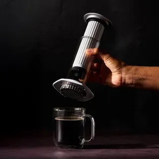 AeroPress Premium Zaparzacz do Kawy Szklany Biały