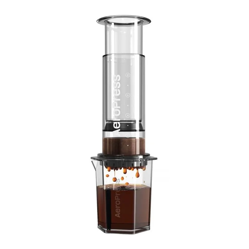 Aeropress to nowoczesne urządzenie do parzenia kawy, które łączy w sobie łatwość użycia i doskonały smak. Idealny dla miłośników aromatycznej kawy, pozwala na szybkie przygotowanie wyjątkowych naparów w domowym zaciszu.