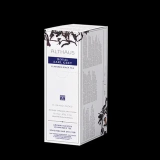 Opakowanie herbaty Althaus Royal Earl Grey, aromatyzowana czarna herbata z bergamotką, zawierające 15 większych saszetek, z eleganckim niebiesko-białym designem i wyraźnymi obrazami liści herbaty, wyprodukowane w Niemczech
