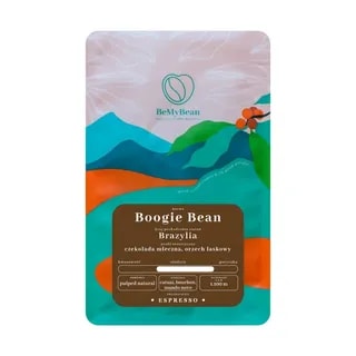 Opakowanie kawy Boogie Bean z Brazylii prezentuje kolorowy design, który zachęca do spróbowania wyjątkowych aromatów. Ta kawa charakteryzuje się nutami czekolady mlecznej i orzecha laskowego, idealna do parzenia espresso w każdym domu.