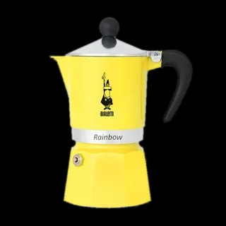 Żółta kawiarka Bialetti Rainbow 3tz na białym tle, tradycyjna włoska kawiarka do parzenia kawy, model Primavera, z czarnym ergonomicznym uchwytem i srebrnym wykończeniem, idealna do przygotowywania espresso w domu