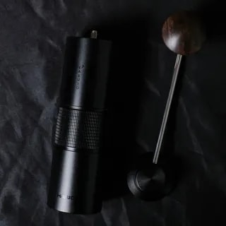 Hario - Kabuto Czarny - Ręczny Młynek do Kawy