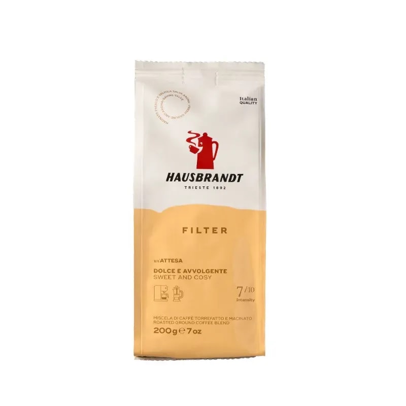 Opakowanie kawy mielonej Hausbrandt o intensywności 7/10, idealne do parzenia w filtrach. Ten słodki i aksamitny blend z włoskiej jakości sprawi, że każdy łyk kawy będzie wyjątkowym doznaniem smakowym.