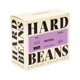 Opakowanie kawy filtrującej Gwatemala marki Hard Beans, idealnej dla miłośników wysokiej jakości naparów. Zawiera starannie wyselekcjonowane ziarna z regionu La Soledad, które zapewniają wyjątkowe doznania smakowe.