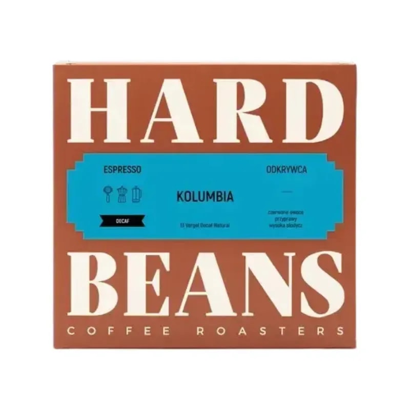 Obraz opakowania kawy bezkofeinowej Kolumbia marki Hard Beans. Starannie wyselekcjonowane ziarna pochodzące z Kolumbii idealnie nadają się do przygotowania aromatycznego espresso, zachowując wyrazisty smak i aromat.
