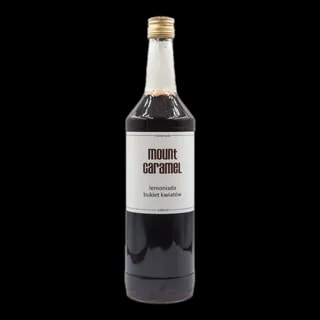 Duża przezroczysta butelka z ciemną lemoniadą 'Bukiet Kwiatów' Mount Carmel, ręcznie robiona, o pojemności 1000 ml, z białą etykietą informującą o smaku i marce