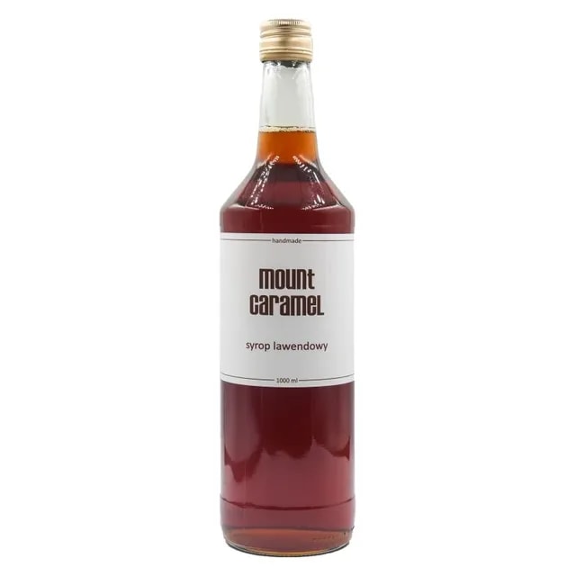 Na zdjęciu widoczna butelka syropu lawendowego Mount Caramel o pojemności 1000 ml. Idealny do wzbogacania kawy i herbaty, ten ręcznie robiony syrop doda wyjątkowego smaku i aromatu do Twojego ulubionego napoju.