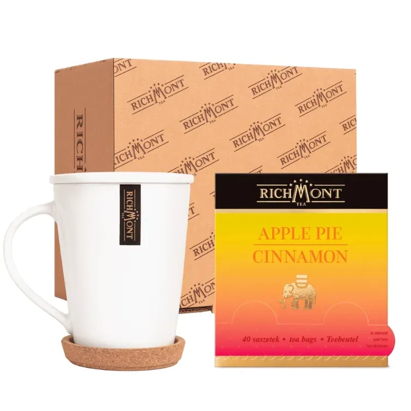 Zestaw zawiera elegancką filiżankę oraz herbatę Apple Pie Cinnamon w opakowaniu z 40 saszetkami. Idealny dla miłośników aromatycznych naparów, doskonały prezent dla każdego entuzjasty kawy i herbaty.