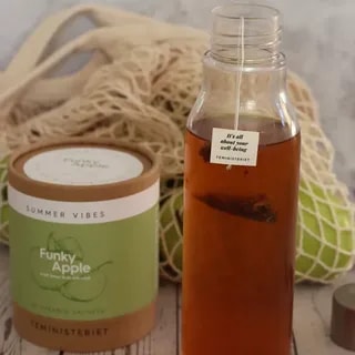 Teministeriet Summer Vibes Funky Apple – herbata owocowa 20 saszetek