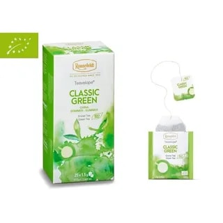Opakowanie herbaty Ronnefeldt Teavelope Classic Green BIO, zawierające 25 saszetek zielonej herbaty ekologicznej z Chin, każda o wadze 1,5 g (37,5 g netto). Obok znajduje się pojedyncza saszetka z tagiem 'Classic Green BIO'. Opakowanie w odcieniach zieleni z ilustracją liści zielonej herbaty oraz logo Ronnefeldt i znakiem certyfikacji ekologicznej.