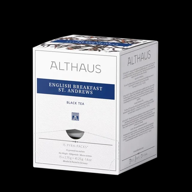 Opakowanie herbaty Althaus English Breakfast St. Andrews, czarna herbata, zawierające 15 indywidualnie pakowanych saszetek, z eleganckim niebiesko-białym designem, wyprodukowane w Niemczech