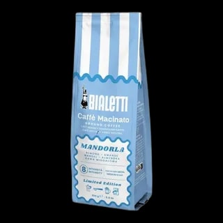 Opakowanie kawy mielonej Bialetti Mandorla 250g w niebieskiej wersji limitowanej. Kawa o intensywności 8 i smaku migdałów, idealna do moka, ekspresu i kawiarek.