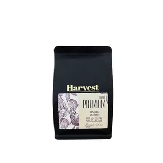 Opakowanie premium kawy Harvest zawiera mieszankę 100% arabiki, idealne dla miłośników intensywnych smaków. Doskonała do parzenia w ekspresie, jej wyjątkowy aromat zadowoli każdego konesera kawy.