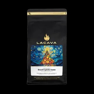 Czarne opakowanie kawy LaCava Brazil Espirito Santo Christmas Espresso, 250 g, ozdobione świątecznym wzorem, kawa specialty o bogatym smaku idealna do espresso na święta.