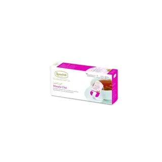 Opakowanie herbaty Ronnefeldt LeafCup Masala Chai. Herbata Masala Chai to czarna herbata z mieszanką przypraw, oferowana w eleganckim pudełku zawierającym 15 torebek herbaty. Pudełko jest białe z fioletowym akcentem i logo Ronnefeldt, oraz zdjęciem filiżanki z przygotowaną herbatą.
