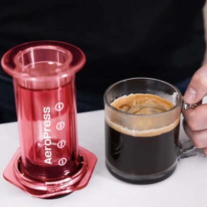 AeroPress Clear Red - Zaparzacz do kawy czerwony - obrazek 3