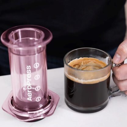AeroPress Clear Pink - Zaparzacz do kawy różowy - obrazek 3
