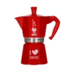 Czerwona kawiarka Bialetti Moka Express Love, 6tz, idealna do przygotowania kawy w stylu włoskim, z napisem 'I ♥ COFFEE
