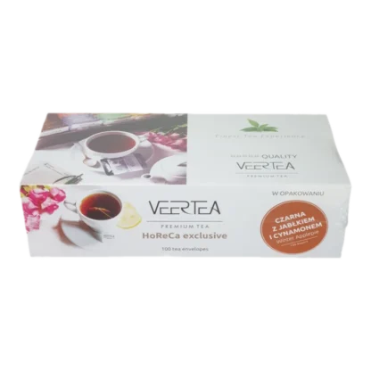 Opakowanie herbaty Veertea Czarna z Jabłkiem i Cynamonem, zawierające 100 kopert herbaty, na białym tle. Premium tea HoReCa exclusive, idealna na zimowe wieczory, z widocznym napisem 'Winter Applepie' na etykiecie oraz zdjęciem filiżanki z herbatą, cytryną i kwiatami