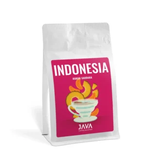 Kawa Java Coffee Indonesia Rukun Saudara – białe opakowanie z różową etykietą, przedstawiającą filiżankę kawy i plasterki ananasa, 250 g.
