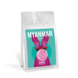 Kawa Java Coffee Myanmar Moe Htet Honey Filter 250g – wysokiej jakości kawa specialty z Birmy o profilu smakowym pełnym słodyczy, obrabiana metodą honey, idealna do metod przelewowych. Opakowanie w kolorze białym z kolorową grafiką różowego królika na tle turkusowym. Produkt dostępny do kupienia w sklepie z kawą.