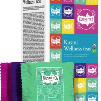 Zestaw Kusmi Tea Wellness – 24 kopertki herbat ziołowych i aromatyzowanych, opakowanie z kolorowymi grafikami i wyeksponowaną saszetką Detox z cytrynowym aromatem.